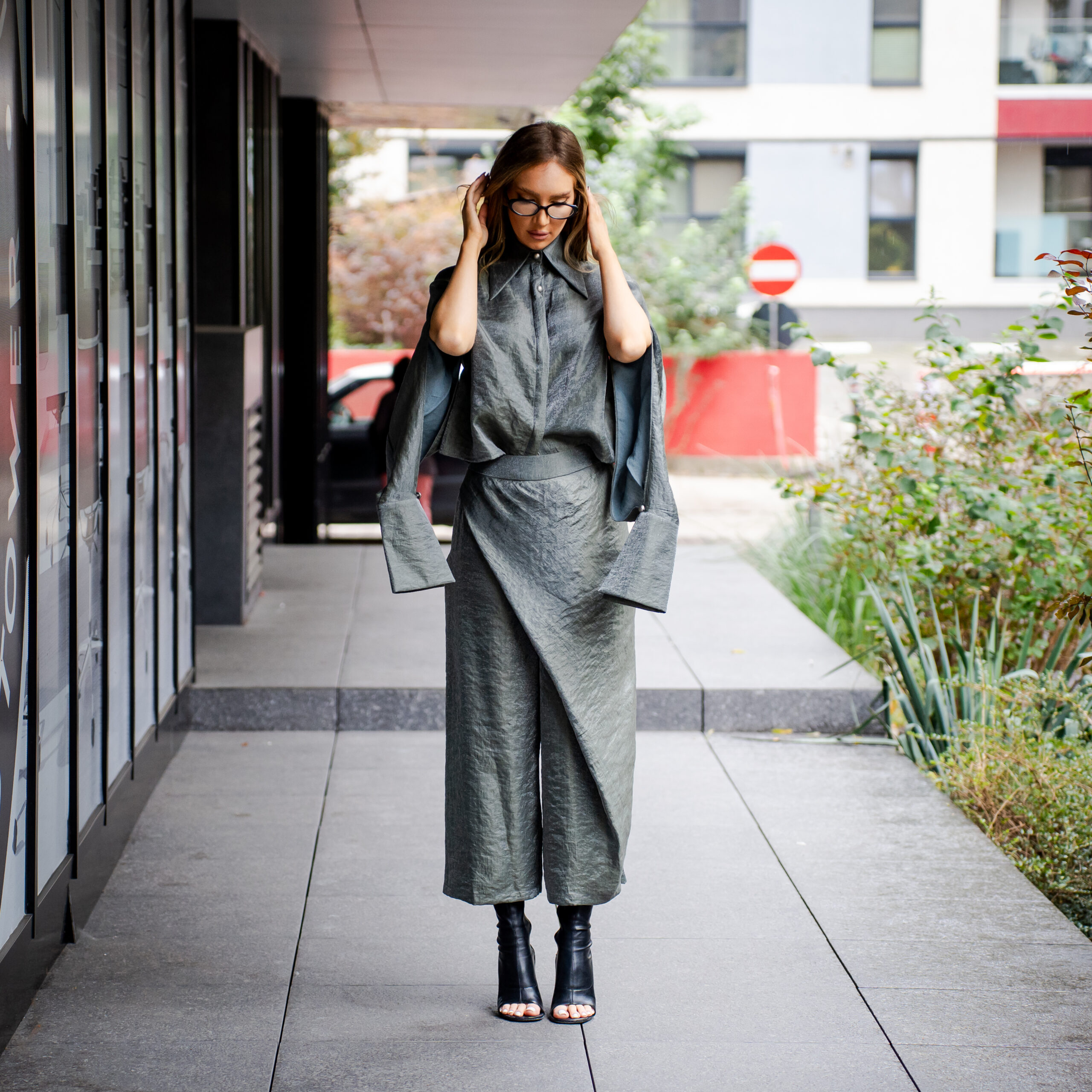 Pantaloni Chic din organza,  Argintiu - imagine 2