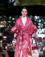 Pardesiu rose din Tafta de Lux si Maneci cu Volum - imagine 6