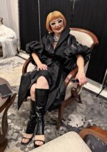 Pardesiu negru din Tafta de Lux si Maneci cu Volum - imagine 5