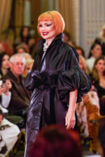 Pardesiu negru din Tafta de Lux si Maneci cu Volum - imagine 3